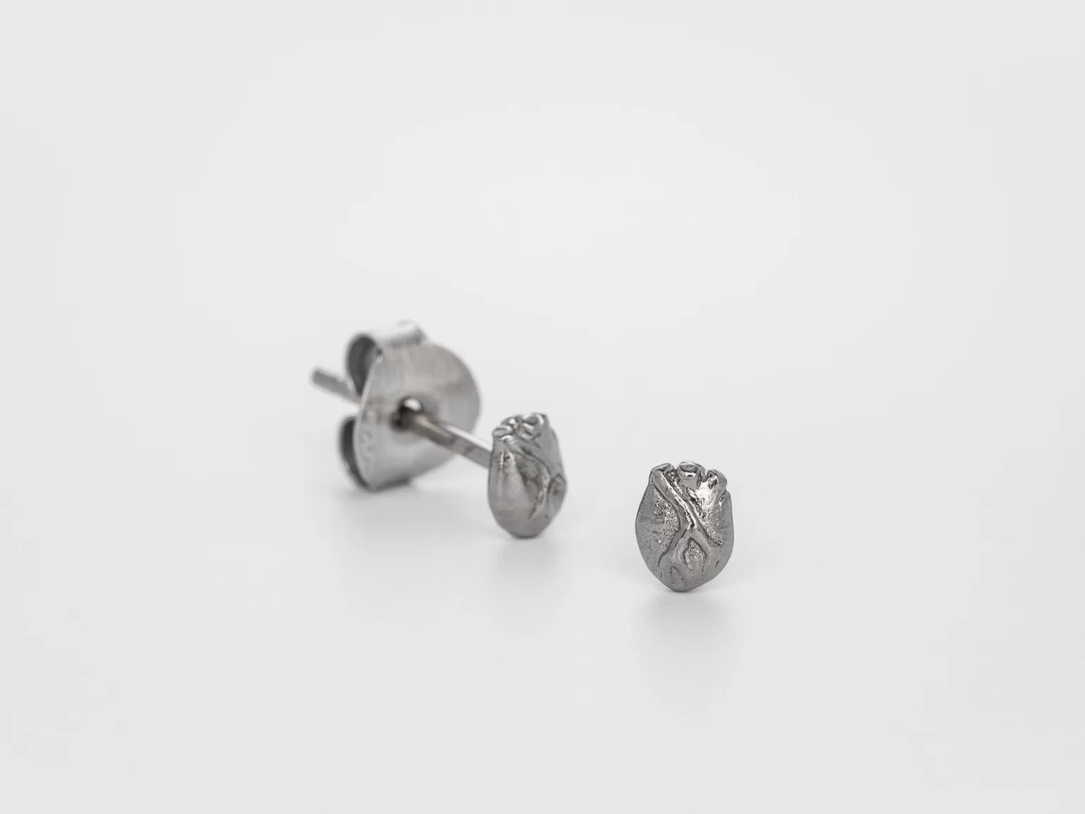 Sale Anatomic Heart Miniature Studs Ear Studs