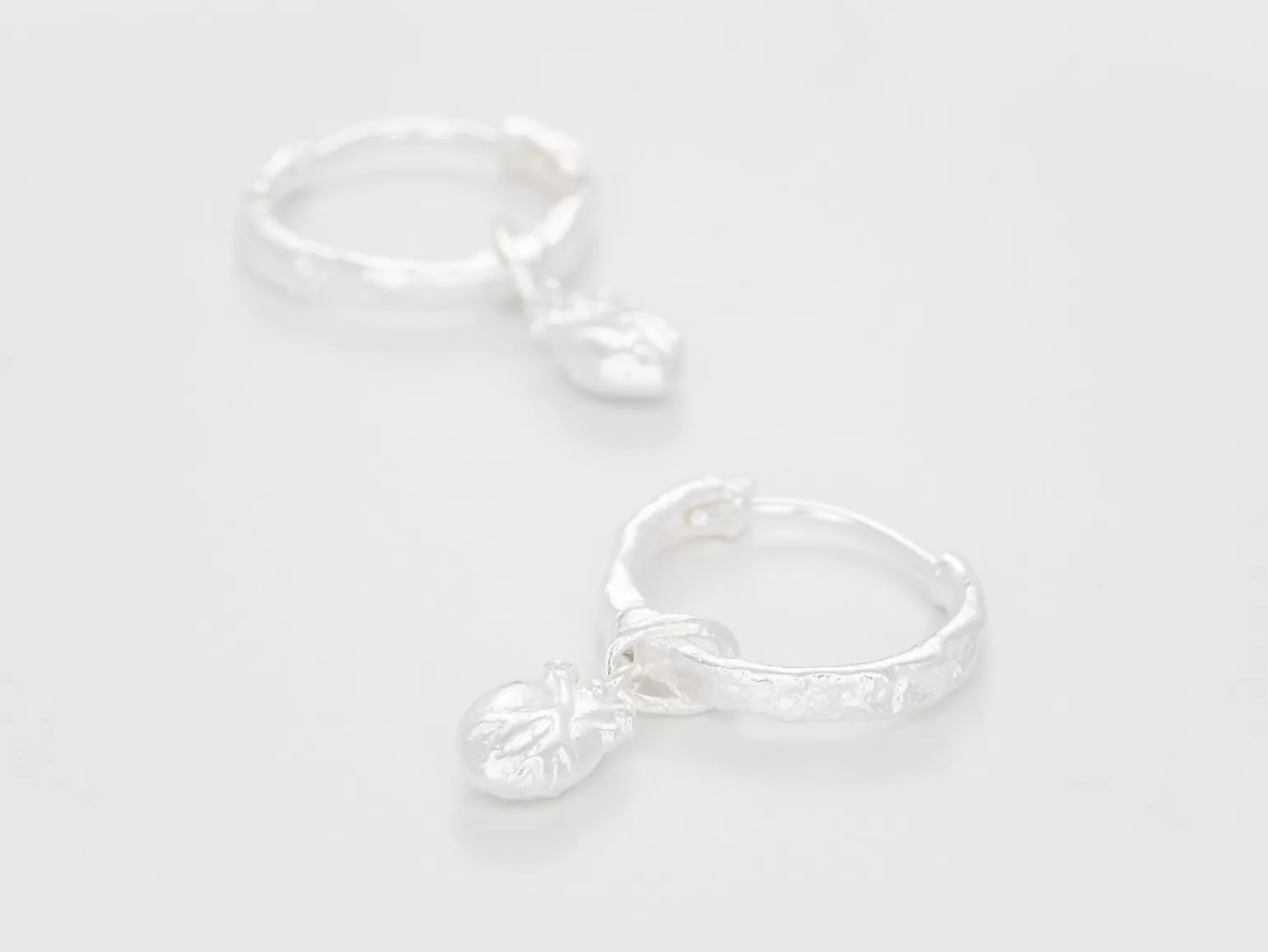 Cheap Iconic Heart Hoop Earrings