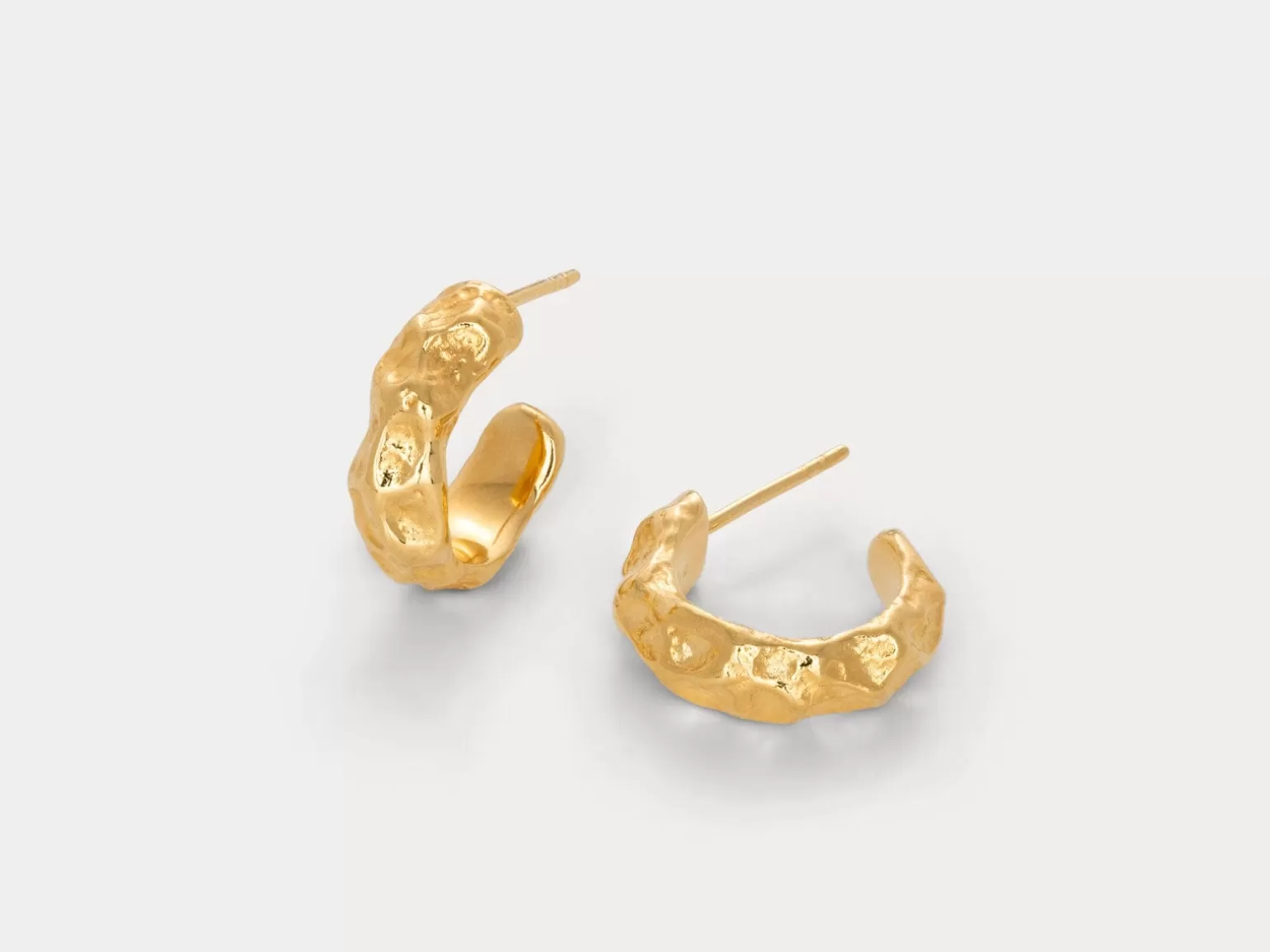 Online Memoria Hoops Earrings