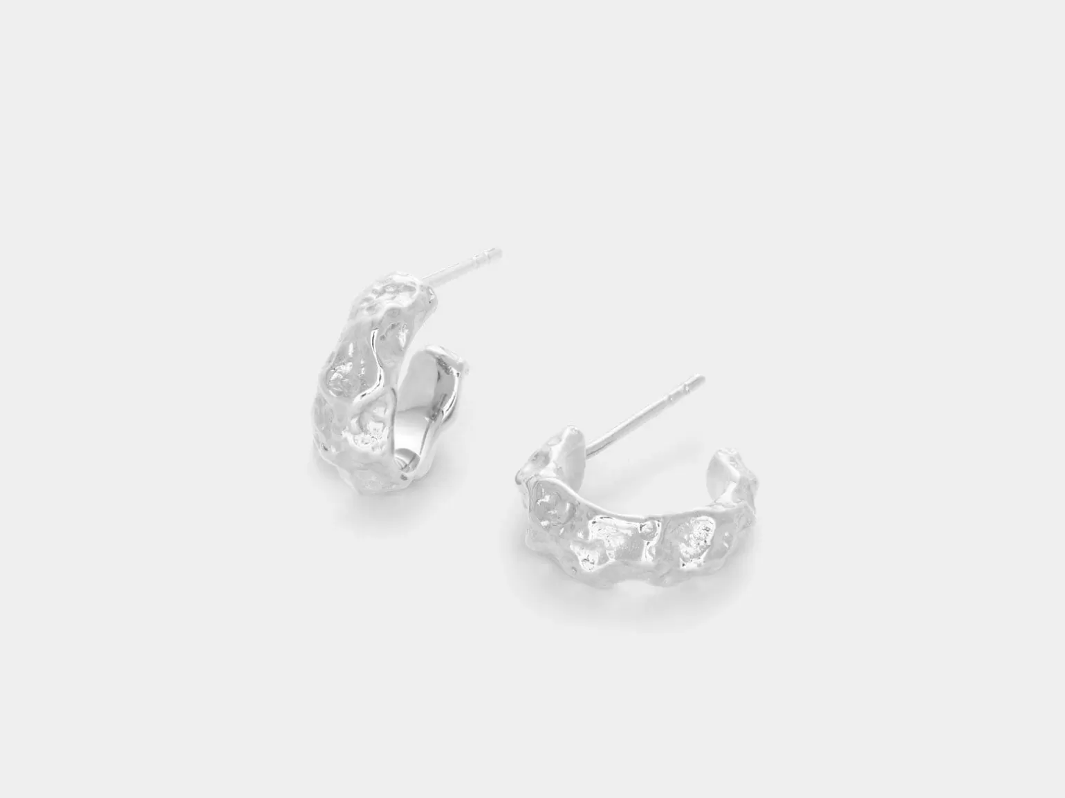 Online Memoria Hoops Small Earrings