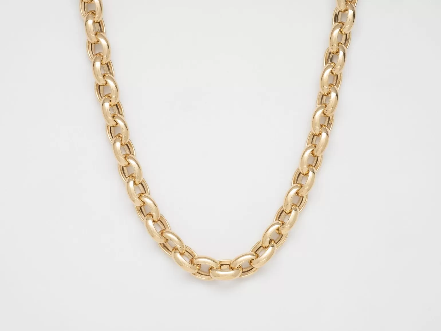 Store The Epic Oval Necklace Chains