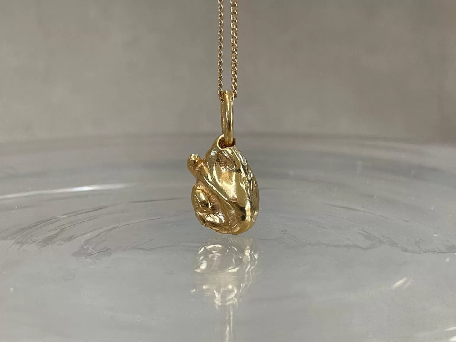 Store The Liquid Heart (Limited Edition) Necklaces